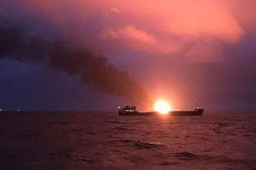 Пожежа в Керченській протоці: танкери незаконно поставляли газ до Сирії (відео)