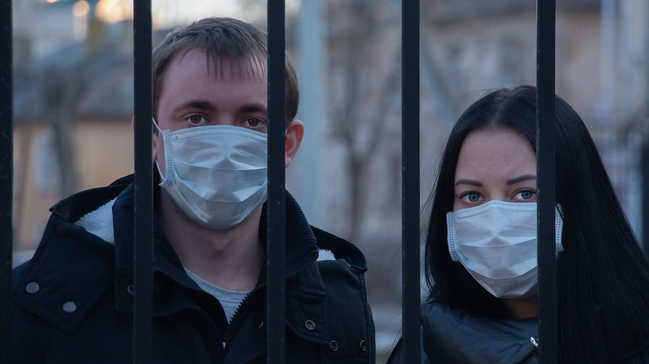 Колапс від пандемії: в Україні очікують 8,5 млн безробітних, 10% падіння ВВП та долар по 30 грн