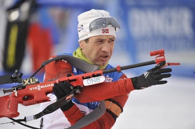Розплата знайшла «героїв»: у двох російських біатлоністів відібрали олімпійські медалі через допінг