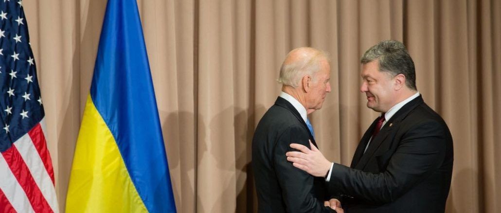 Петро Порошенко привітав Джо Байдена з утвердженням перемоги у Конгресі США