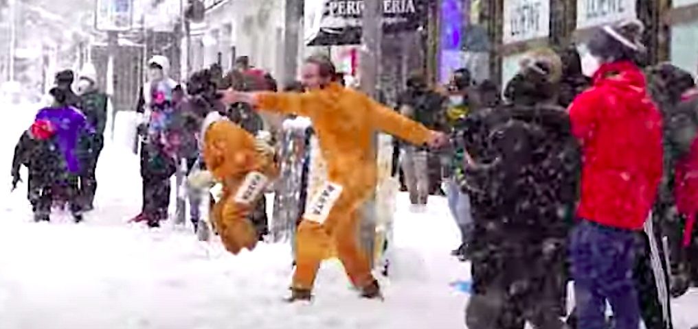 У Мадриді поліція розігнала учасників масової гри в сніжки