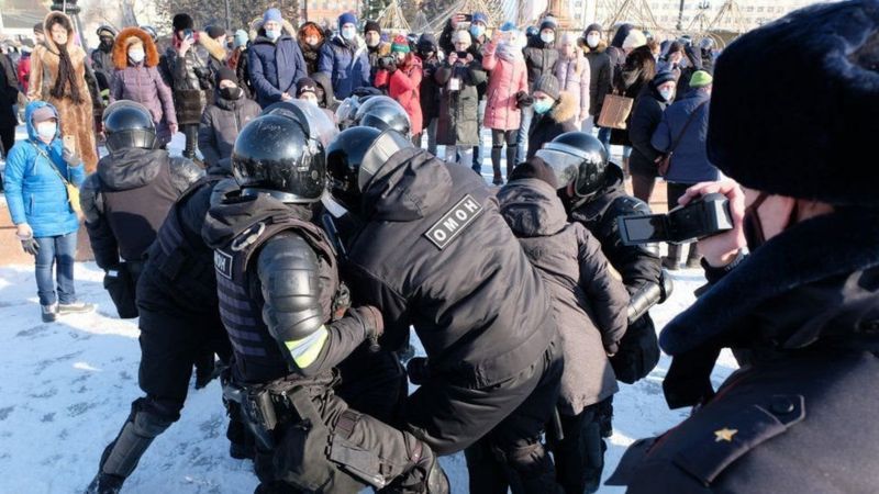 Свободу Навальному: в Росії розганяють мітинги на підтримку опозиціонера