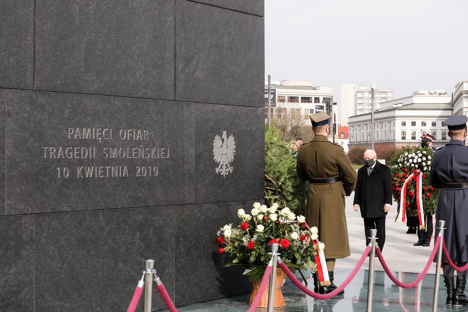 Смоленська катастрофа: Польща вшановує пам’ять про 96 жертв, фото