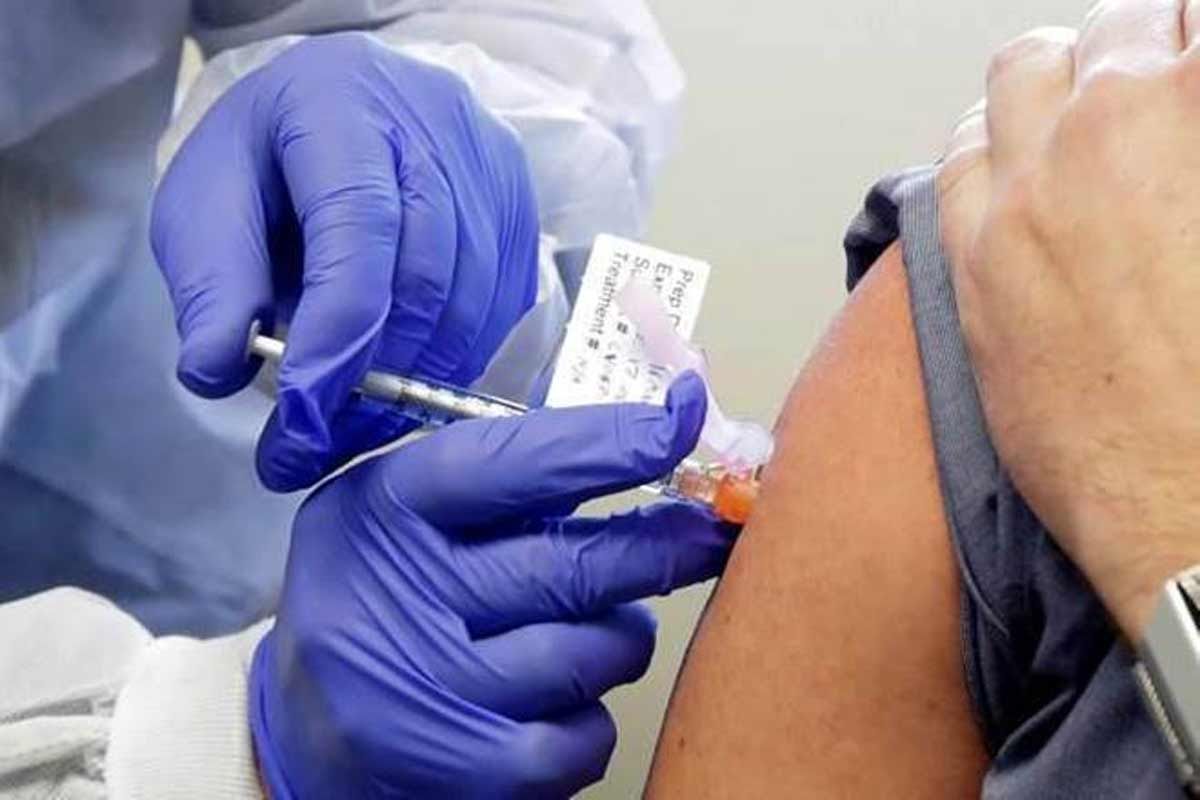 У США жителям ввели вже майже 300 мільйонів доз вакцин