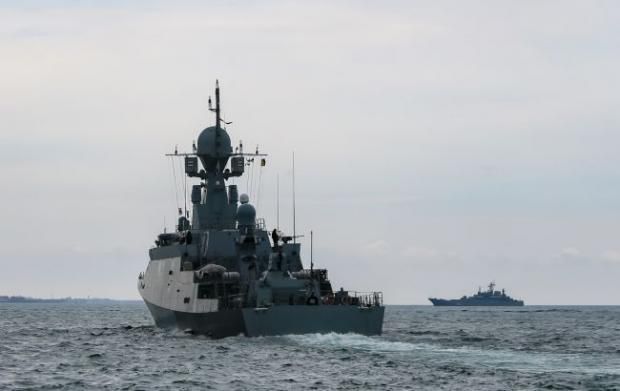 Росіяни відкрили попереджувальний вогонь по британському есмінцю в Чорному морі