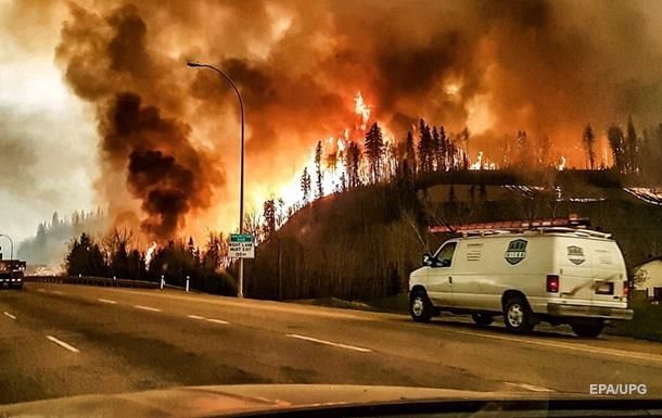 У Канаді розгортають військових для боротьби з лісовими пожежами