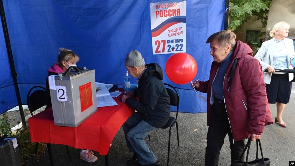 На Херсонщині окупанти платять за «потрібну» галочку у бюлетені на псевдореферендумі