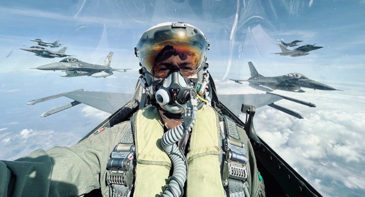 Лід скрес: Байден дав «добро» іншим країнам на навчання українських пілотів на F-16