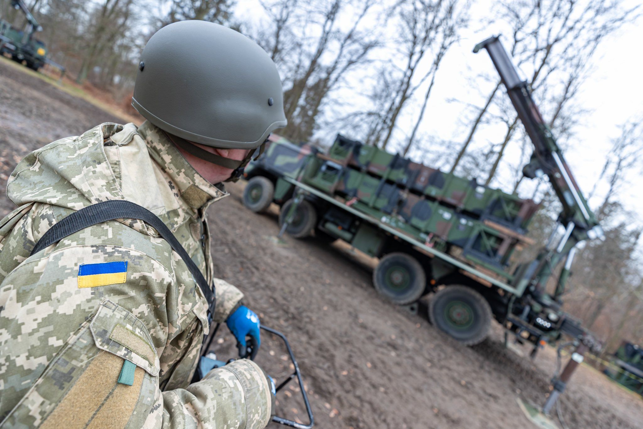У Німеччині навчається на ЗРК Patriot чергова група українських військових, фото