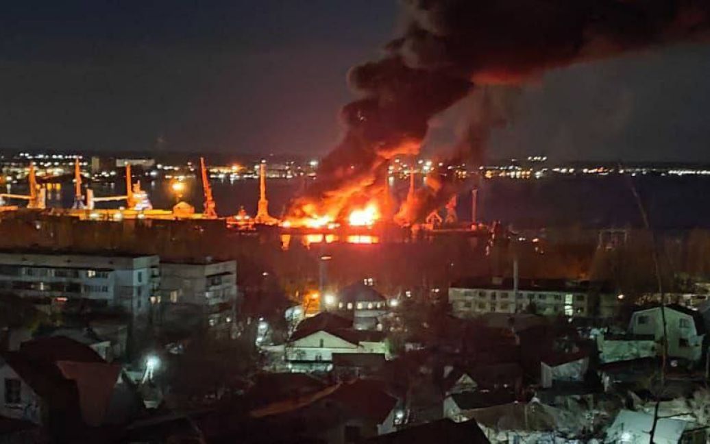 Не довіз «Шахеди» з Ірану: тактична авіація знищила десантний корабель «Новочеркаськ»