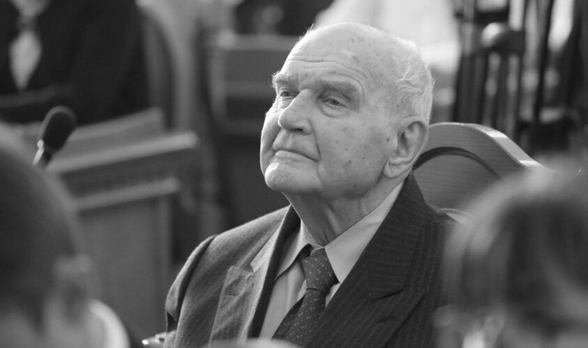 Герой України Ігор Юхновський помер у Львові у віці 98 років
