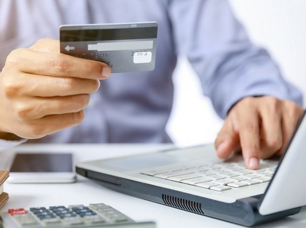 Швидкі кредити онлайн на банківську картку: умови та переваги інструменту